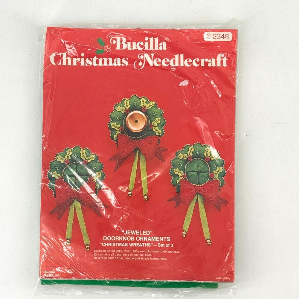 Vtg Bucilla 2348 Christmas Wreath Jeweled Doorknob Ornament Felt Kit Needlecraft